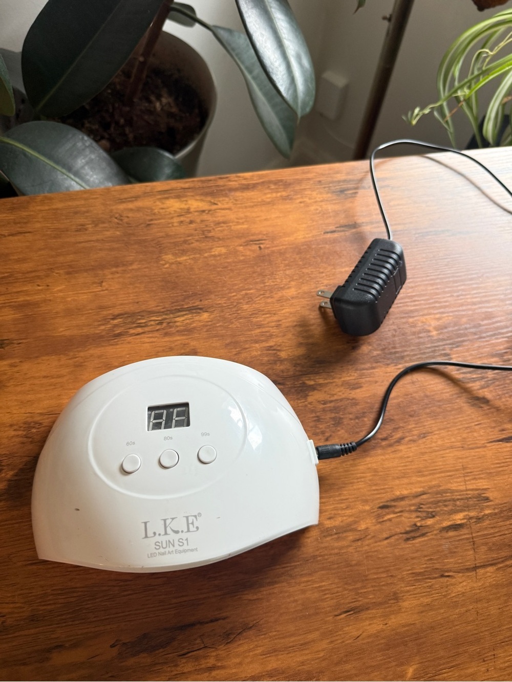 L.K.E. SUN S1 White LED Nail Lamp